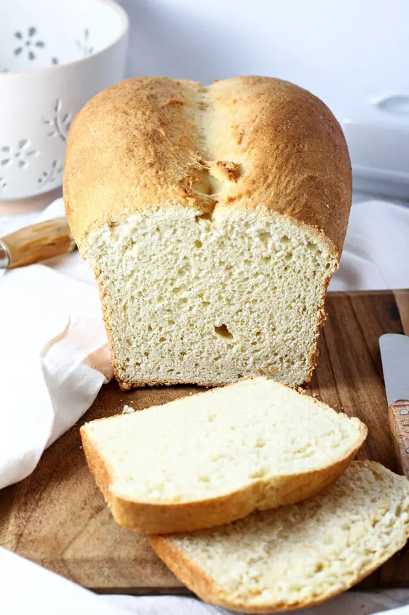 Baking Crusty Artisan Bread Without Any Kneading