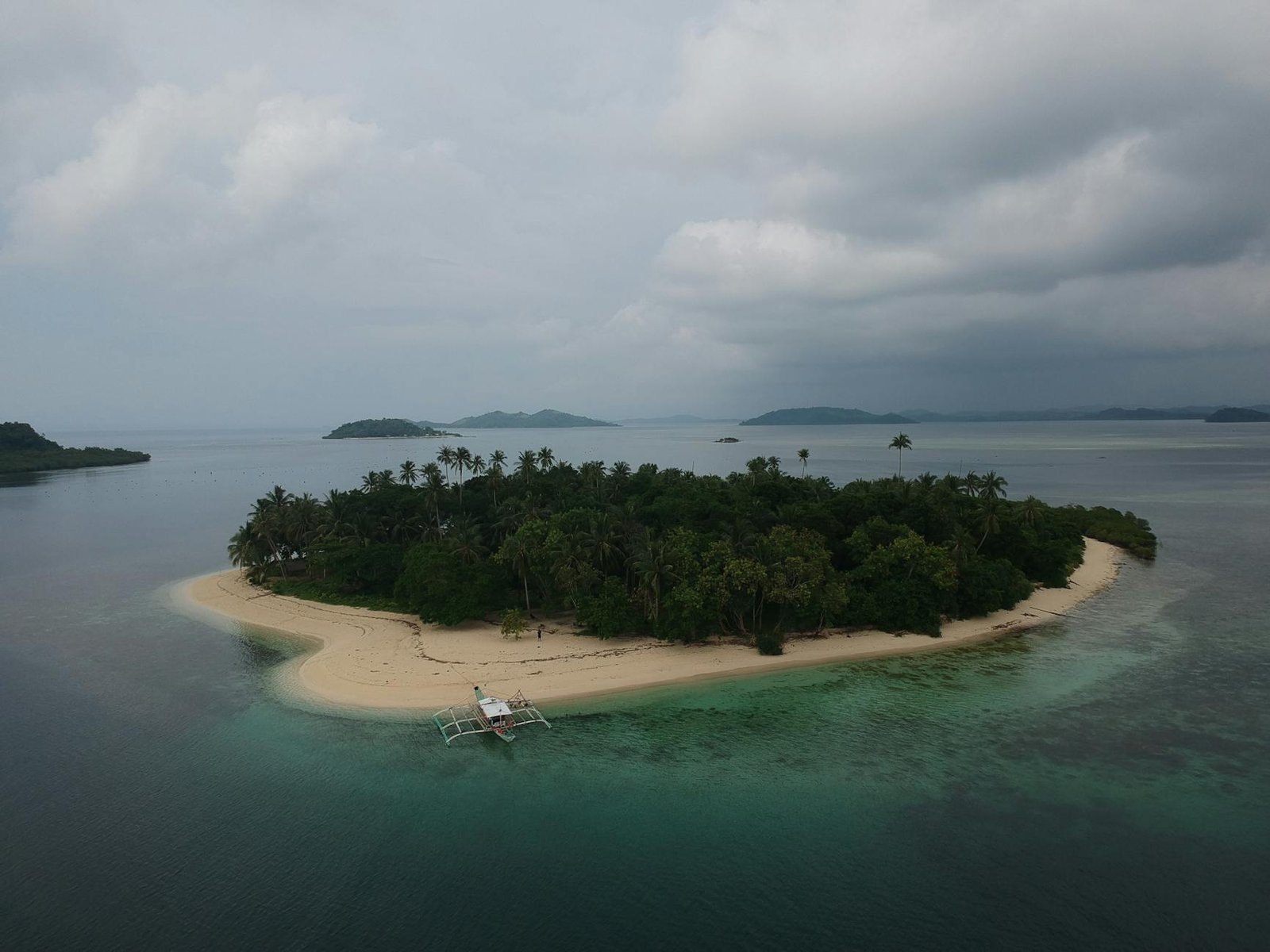 Ultimate Philippines Island Hopping Awaits