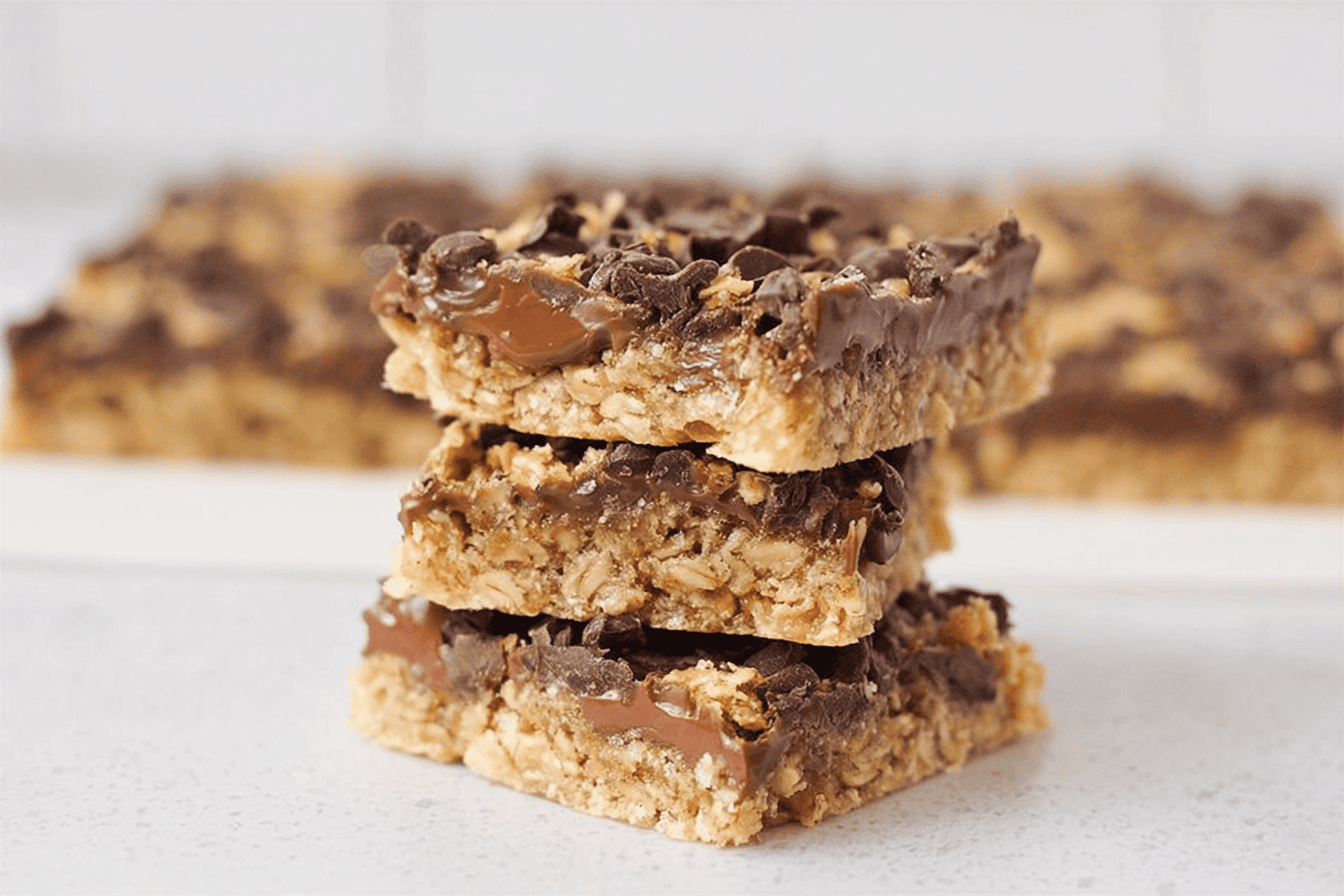 Easy No Bake Chocolate Oat Bar Recipe